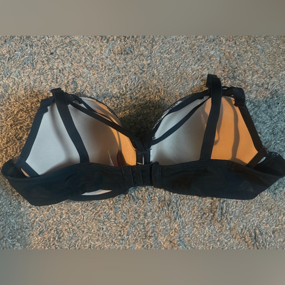 Adore Me Full Figure Bra - Picture 2 of 3